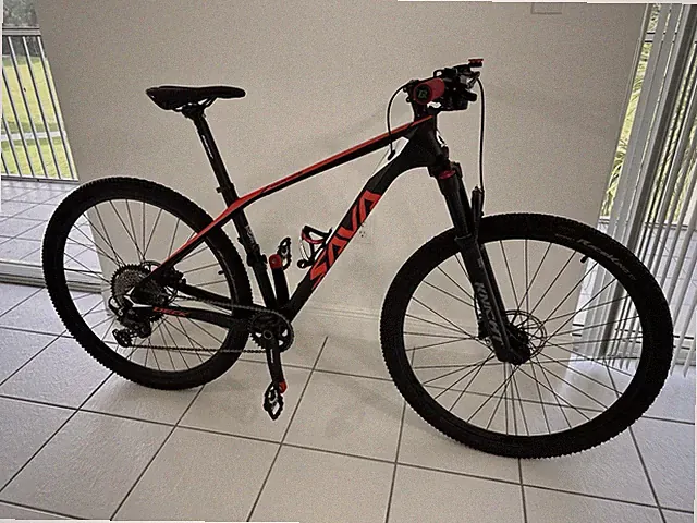 SAVA Deck Hardtail Carbon MTB